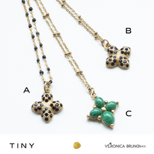 Carica l&#39;immagine nel visualizzatore di Gallery, TINY collana con ciondoli
