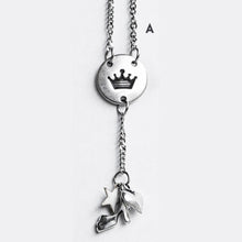 Carica l&#39;immagine nel visualizzatore di Gallery, Collezione VENERE - Collane, bracciali e orecchini - DISPONIBILI IN VARI COLORI, è possibile scegliere l’abbinamento dei CHARMS con i simboli
